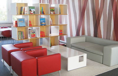 Hueber Verlag Foyer1 Text Bild